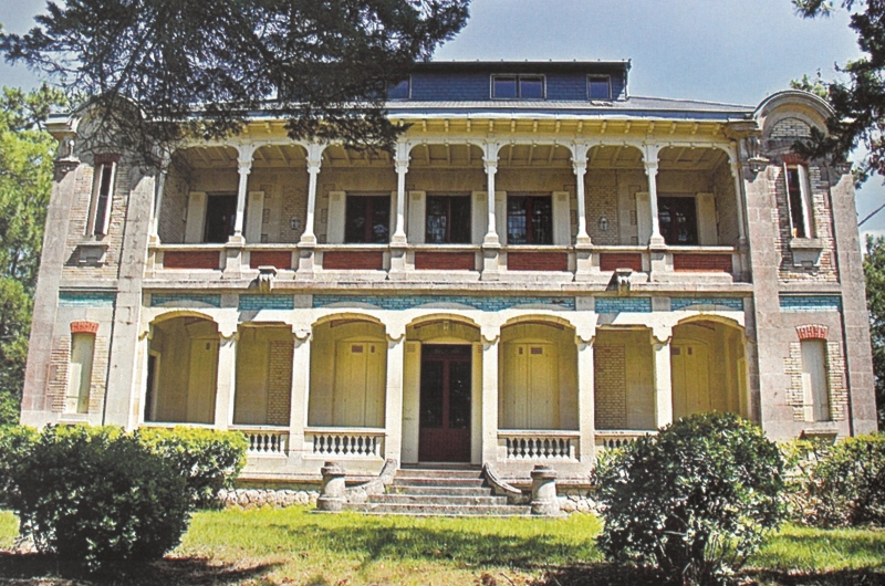 Les anciennes villas balnéaires: trésor architectural et héritage précieux de la ville.